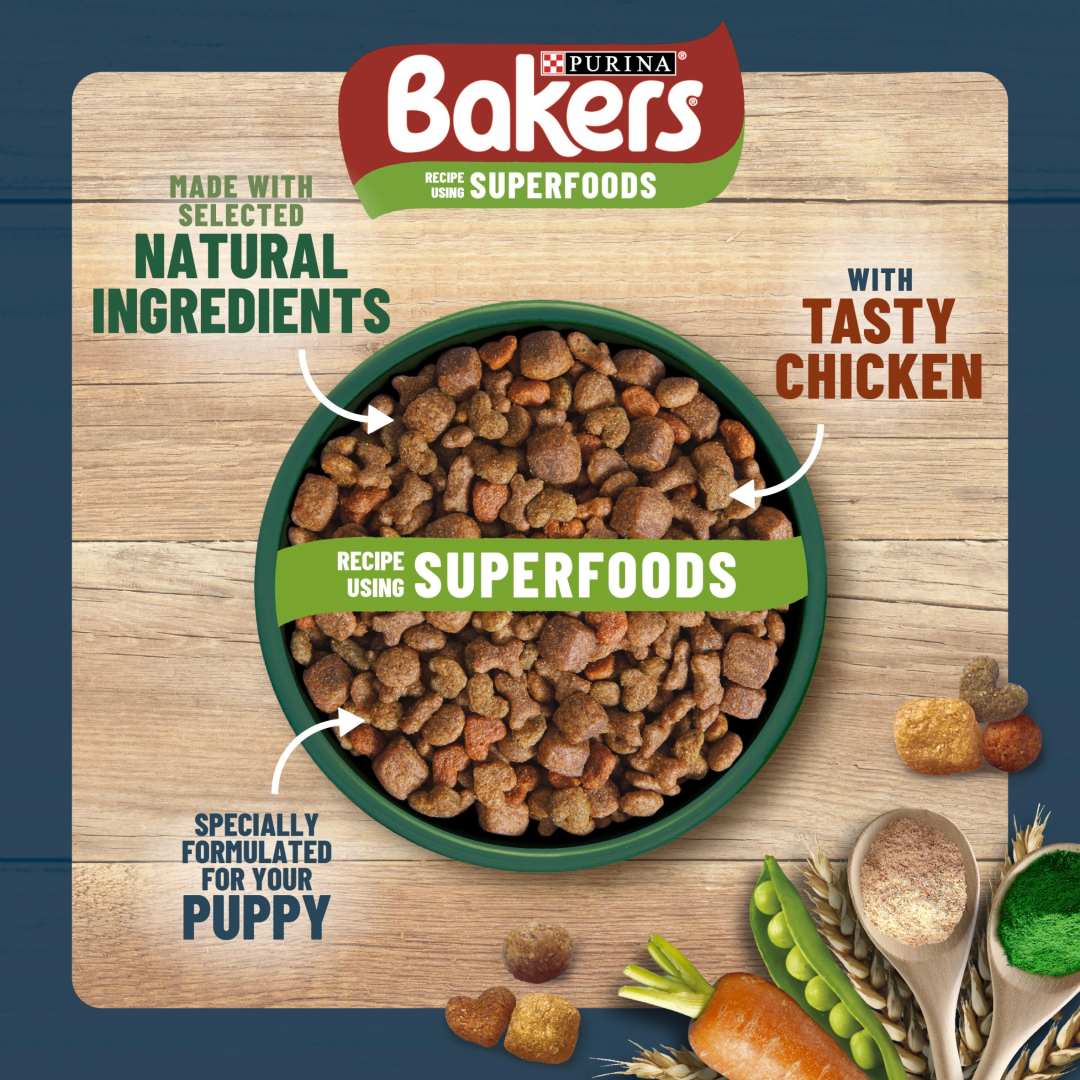 Bowl of Bakers Puppy Chicken with Vegetables kibble, a recipe using superfoods with selected natural ingredients