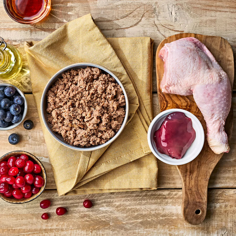 Grain-free wet kitten food with 80% chicken

